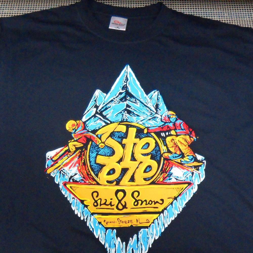 Nowoczesny nadruk na koszulce typu streetwear